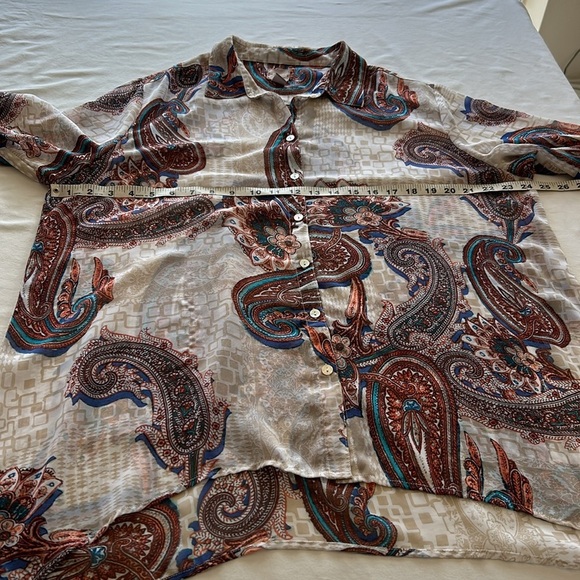 Chico’s 3/4 Sleeve Crème/Tan Paisley Print Blouse Sz 3 - Picture 9 of 14